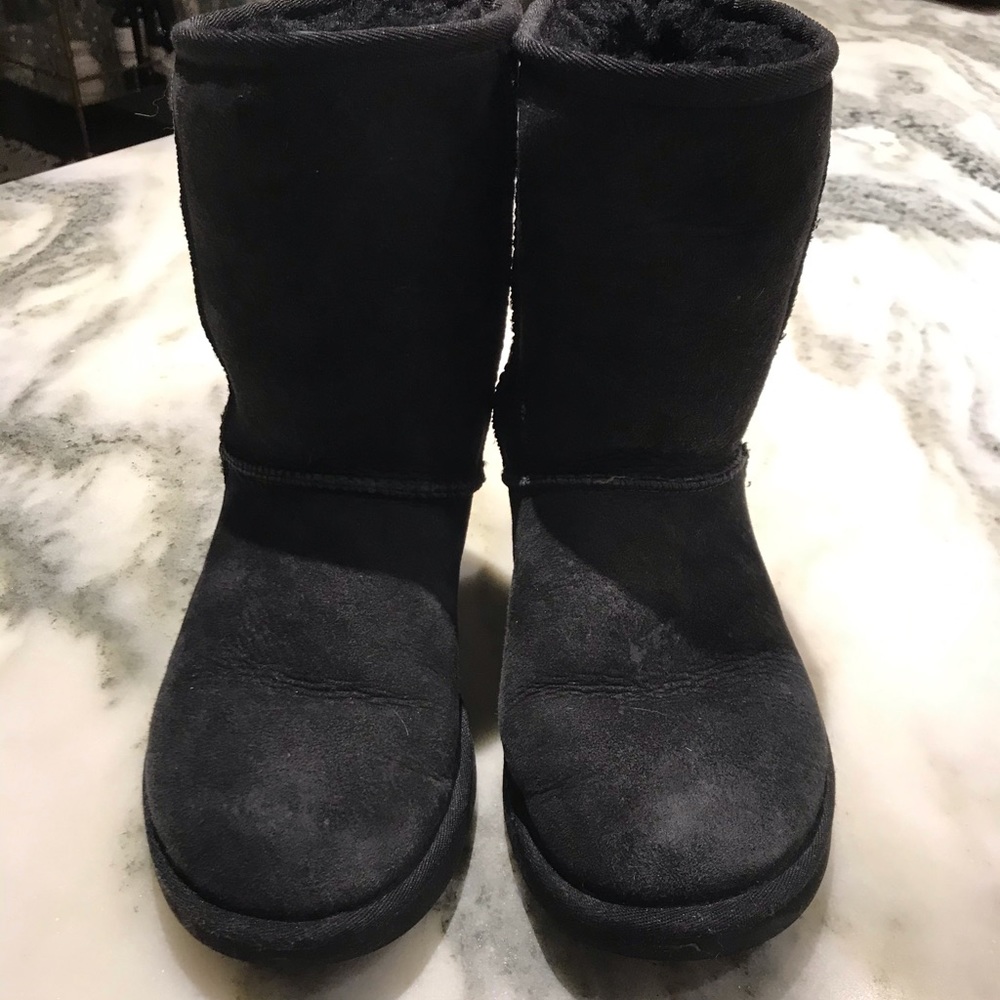 Woman’s Size 6 Ugg Australia Short Boots